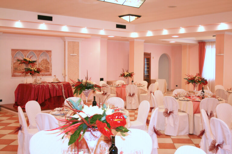 hotel-gaudio-sala-ricevimenti-addobbi-matrimonio-bordeaux-lc-ff